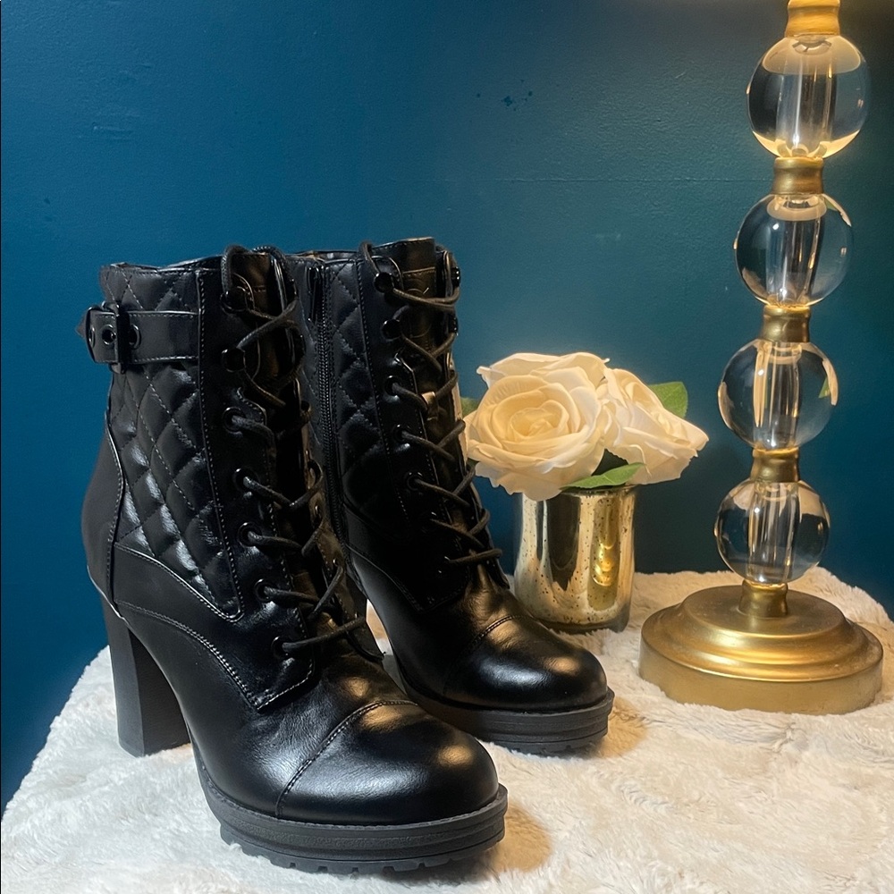 Guess Black Lace-Up Quilted Ankle Boots